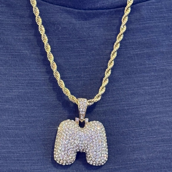 ☃️BOGO50%☃️🆕✨GOLD M✨BUBBLE LETTER INITIAL NECKLACE - Picture 5 of 16